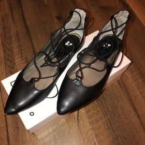 Lace up pointed toe flats